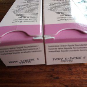 Luminous wear liquid foundation